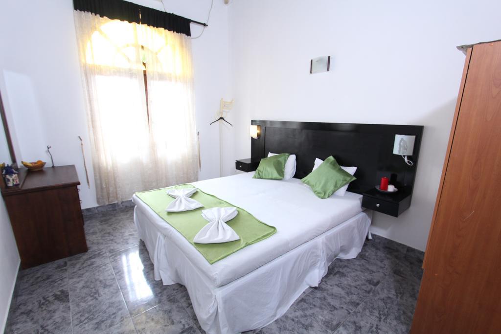 Angel Villa Negombo Buitenkant foto