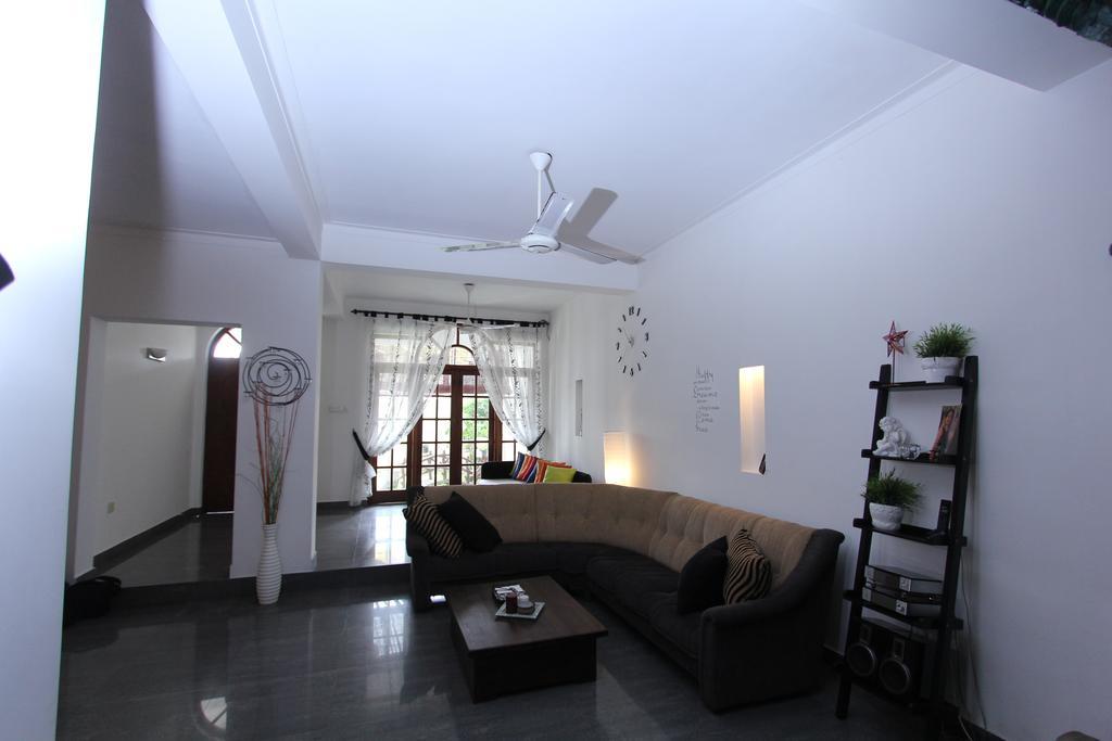 Angel Villa Negombo Buitenkant foto